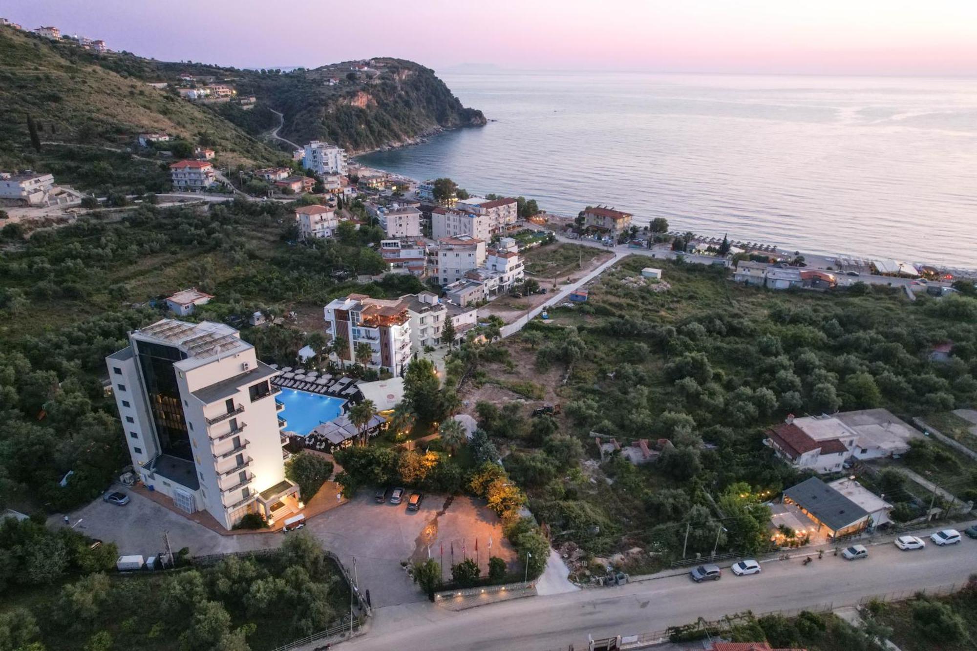 Nia Boutique Hotel By Rapo'S Resort Himare Exterior photo